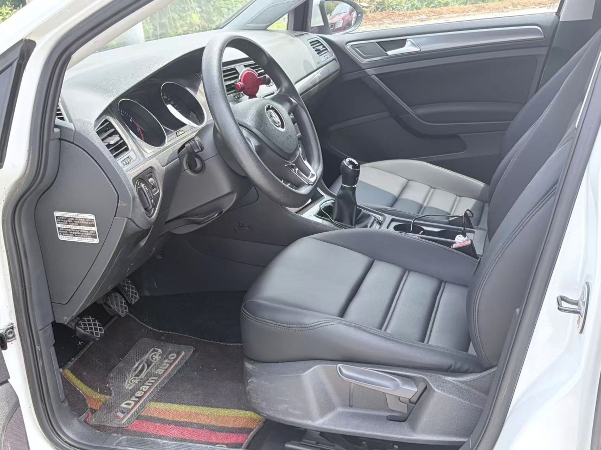 Volkswagen Golf 2014 car image #6