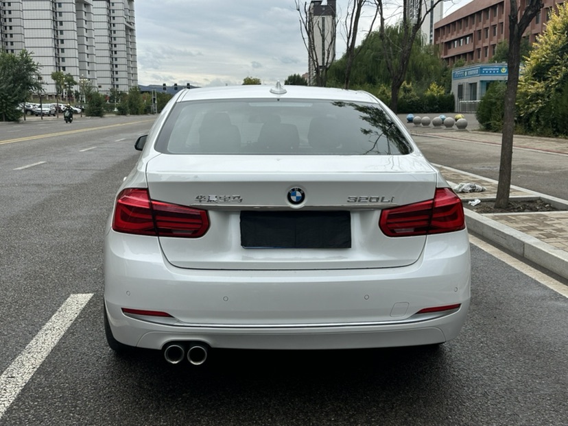 BMW 3 Series 2018 #9 BMW 3 Series 2018 car image #9