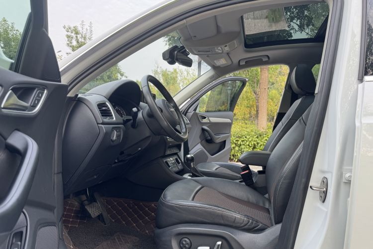 Audi Q3 2019 #11 Audi Q3 2019 car image #11
