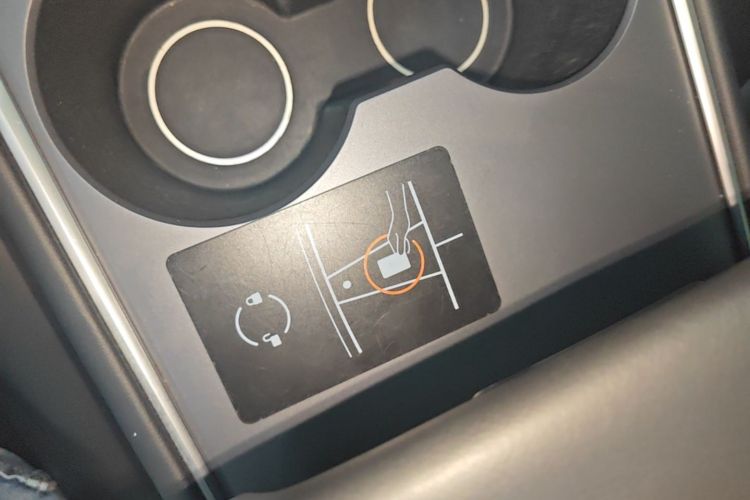 Tesla Model 3 2021 car image #9