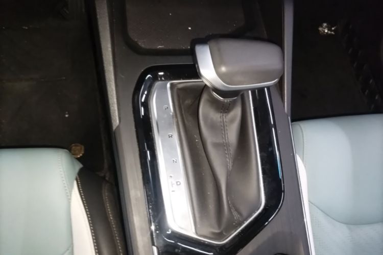 GEELY Emgrand S 2022 immagine di auto #14