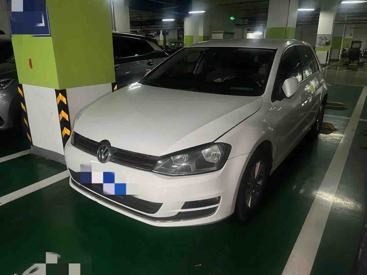 Volkswagen Golf 2014 Volkswagen Golf 2014 car image