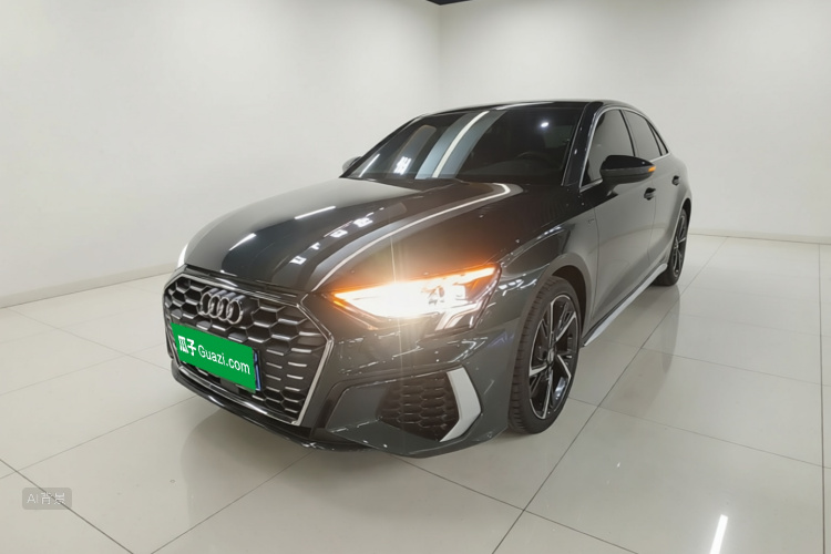 Audi A3 2021 car image #2