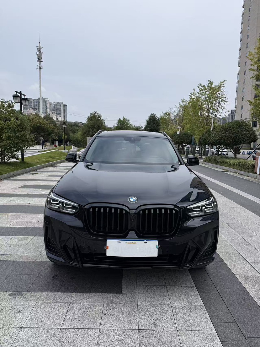 BMW X3 2025 car image #2