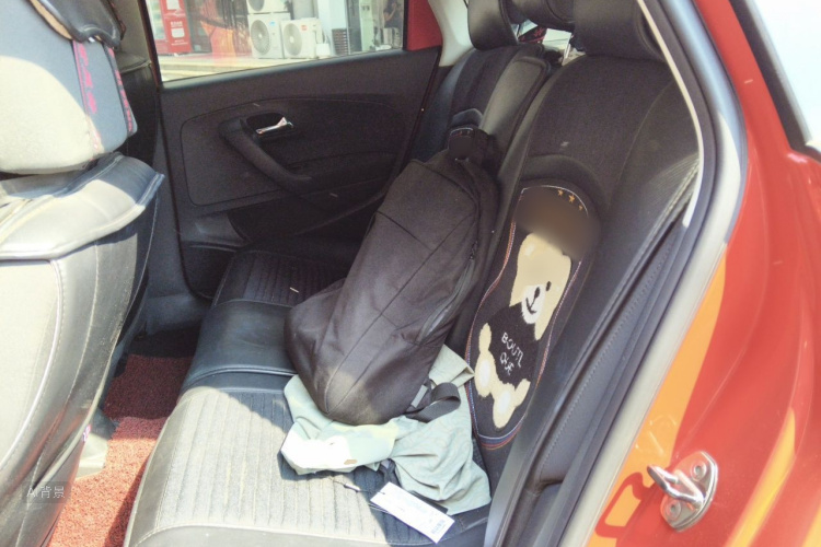 Volkswagen Polo 2016 car image #19