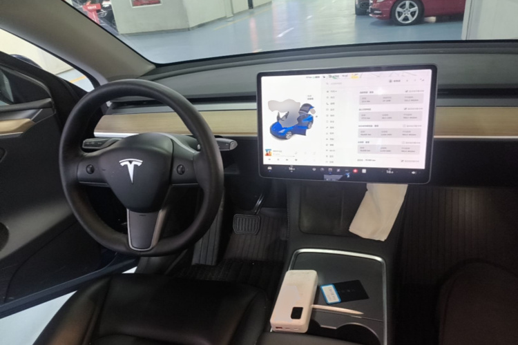 Tesla Model Y 2021 #11 Tesla Model Y 2021 car image #11