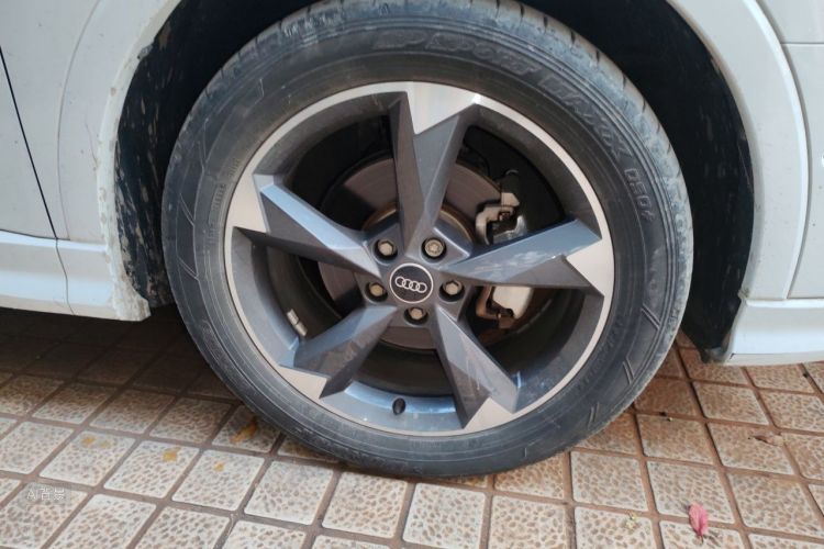Audi Q3 2022 immagine di auto #9