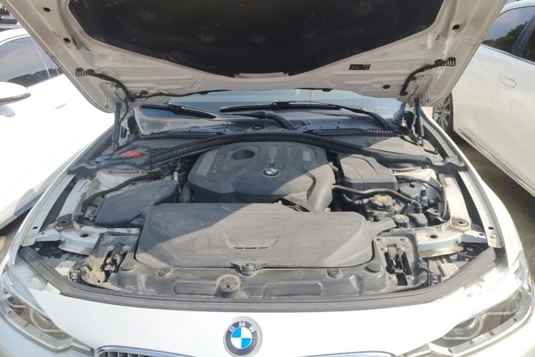 BMW 3 Series 2018 #20 BMW 3 Series 2018 car image #20