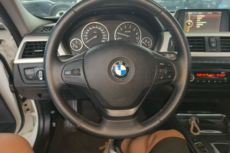 BMW 3 Series 2014 #11 BMW 3 Series 2014 car image #11