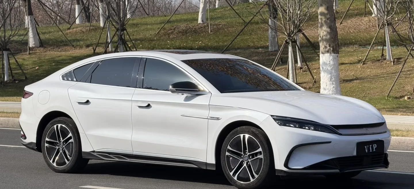 BYD Han 2023 car image #2