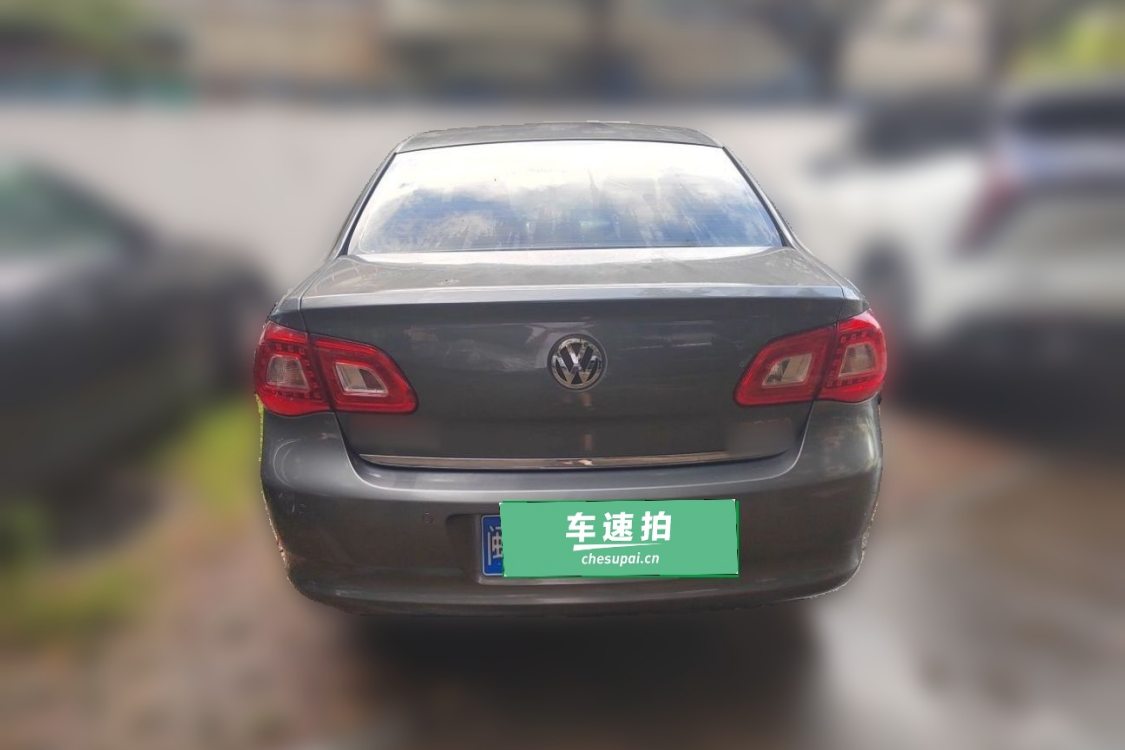 Volkswagen Bora 2011 car image #6