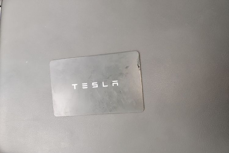 Tesla Model Y 2025 #9 Tesla Model Y 2025 car image #9