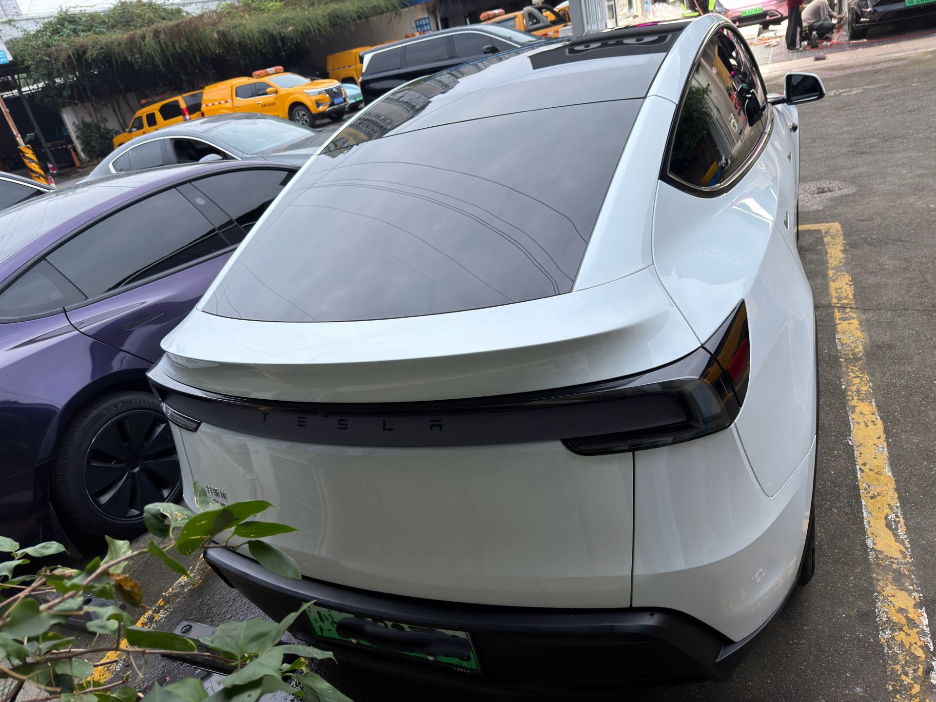 Tesla Model Y 2025 #2 Tesla Model Y 2025 imagen de coche #2