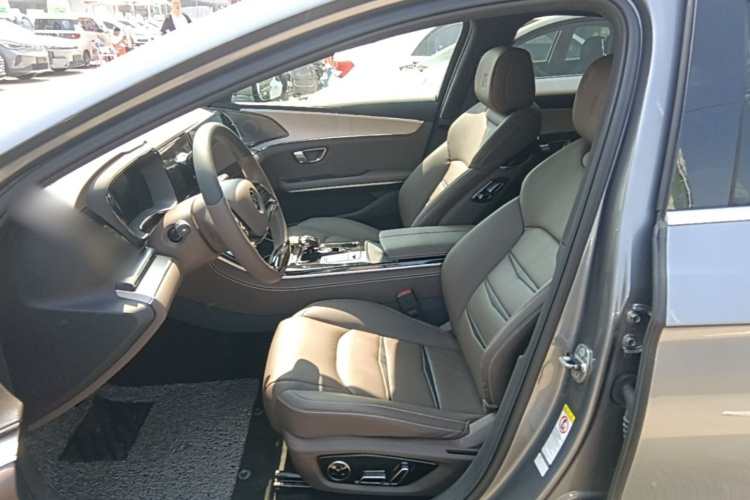 BYD Han 2022 #15 BYD Han 2022 car image #15