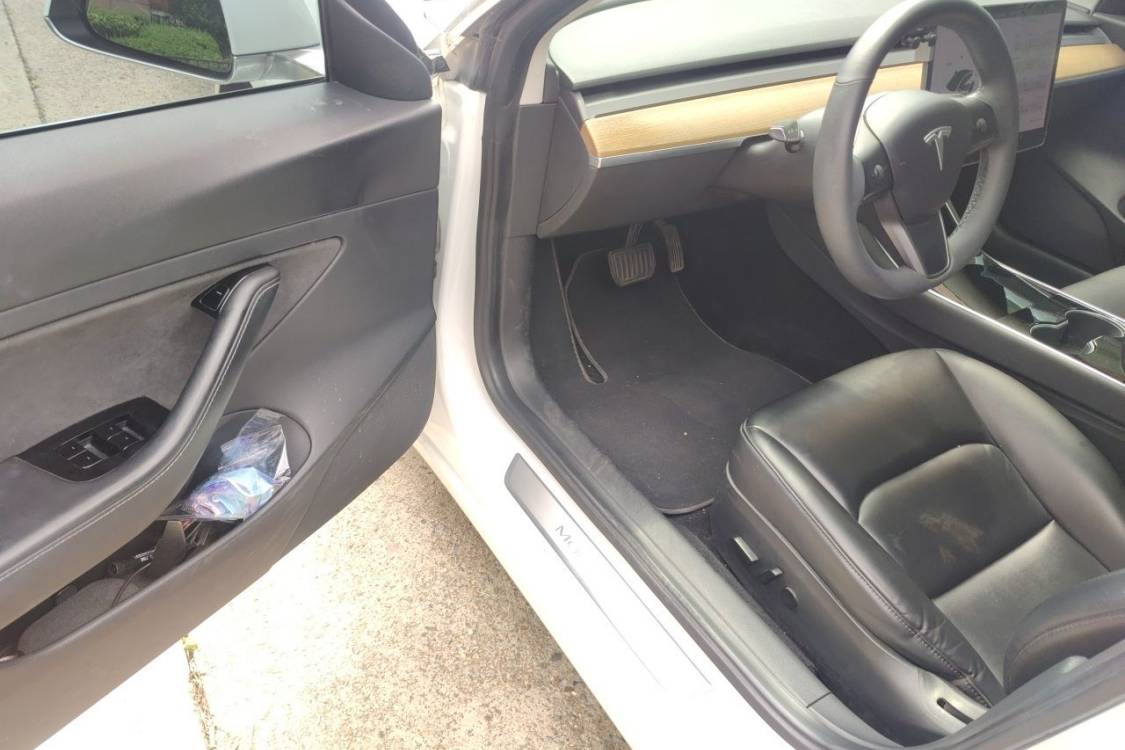 Tesla Model 3 2020 صورة سيارة #23