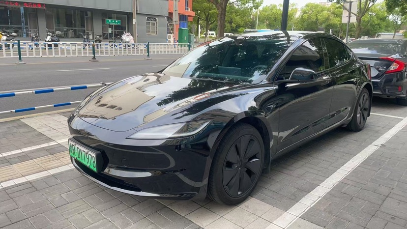 Tesla Model 3 2025 #5 Tesla Model 3 2025 car image #5