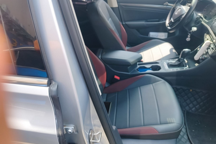 Volkswagen Bora 2019 car image #24