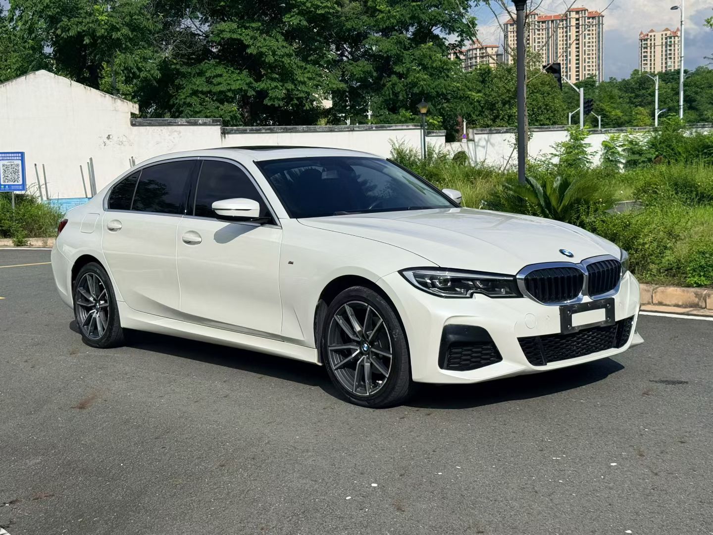 BMW 3 Series 2022 car image #5