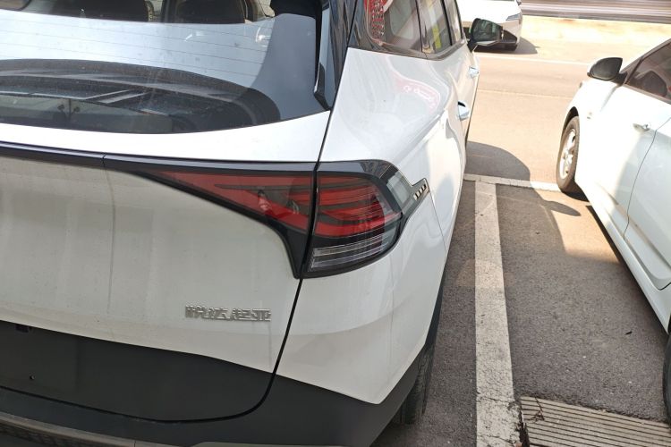 起亚 狮铂拓界 2025 汽车图片 #8