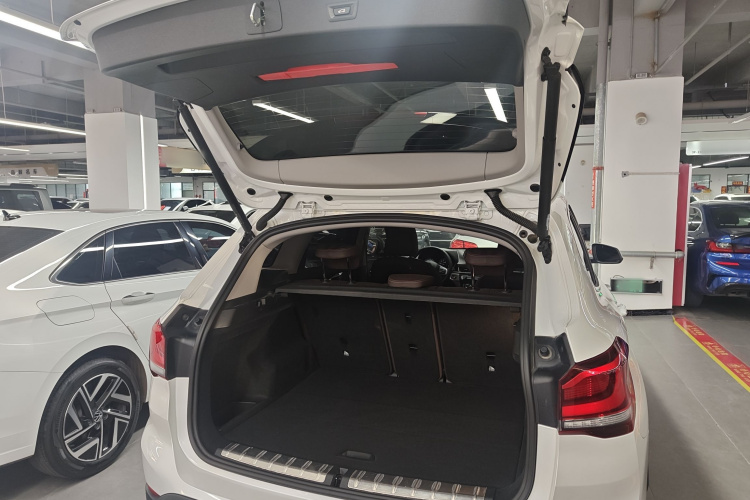 BMW X1 2020 imagen de coche #6