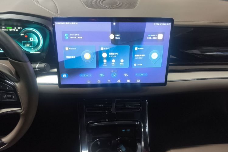 BYD Han 2022 car image #17