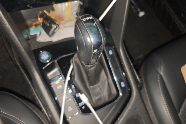 Volkswagen Tharu 2020 car image #15