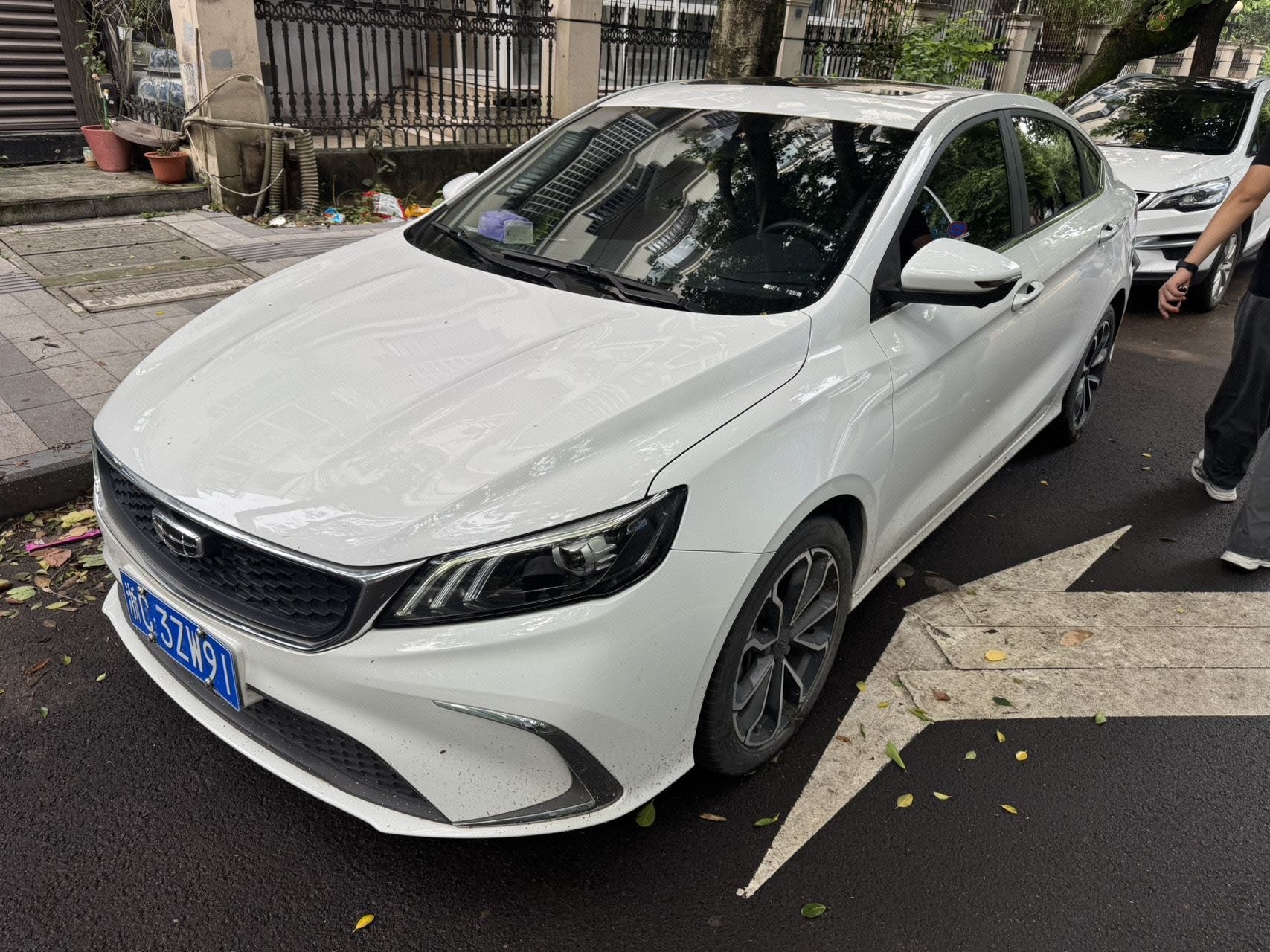 GEELY Binray 2021 car image 