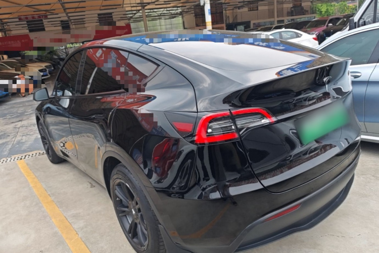 Tesla Model Y 2021 #5 Tesla Model Y 2021 car image #5