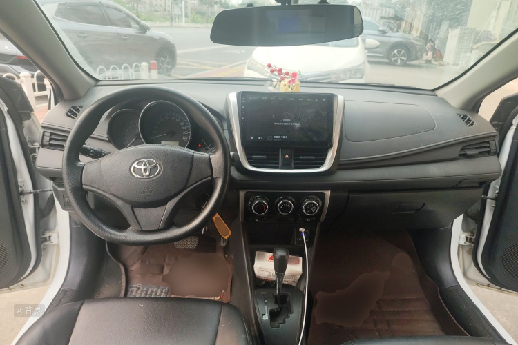 Toyota Vios 2020 immagine di auto #11