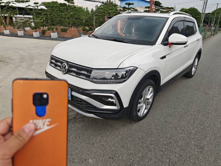 Volkswagen T-Cross 2021 Volkswagen T-Cross 2021 car image