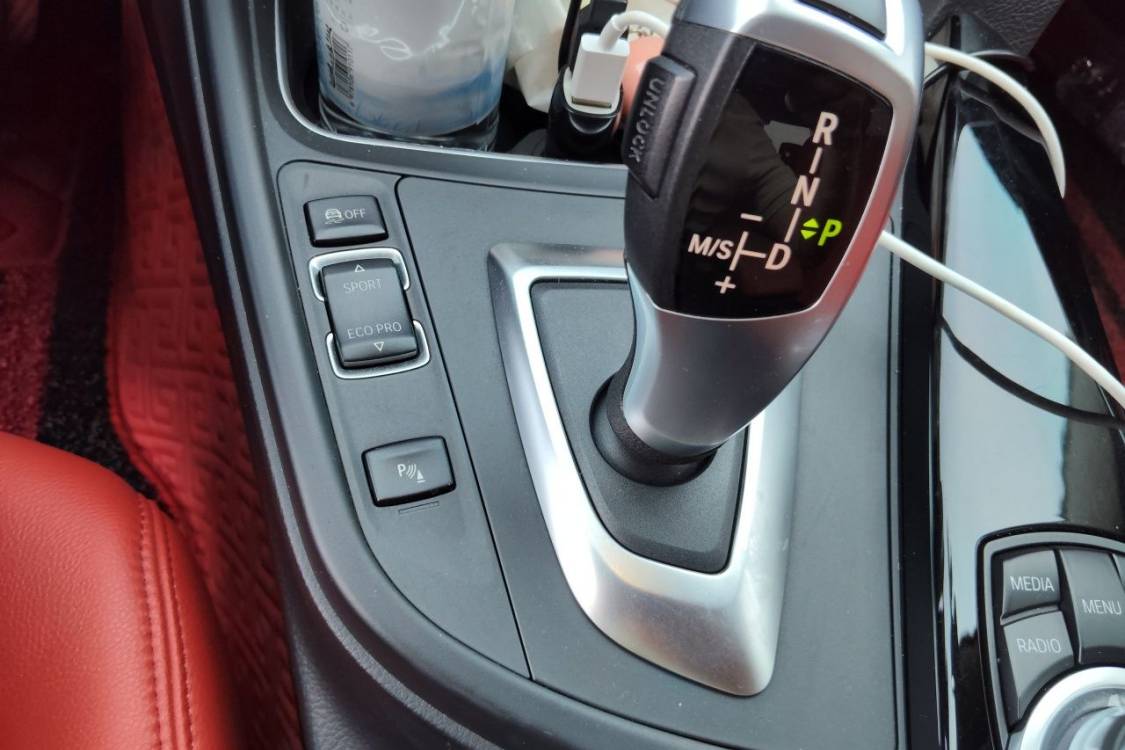BMW 3 Series 2016 #27 BMW 3 Series 2016 image de voiture #27