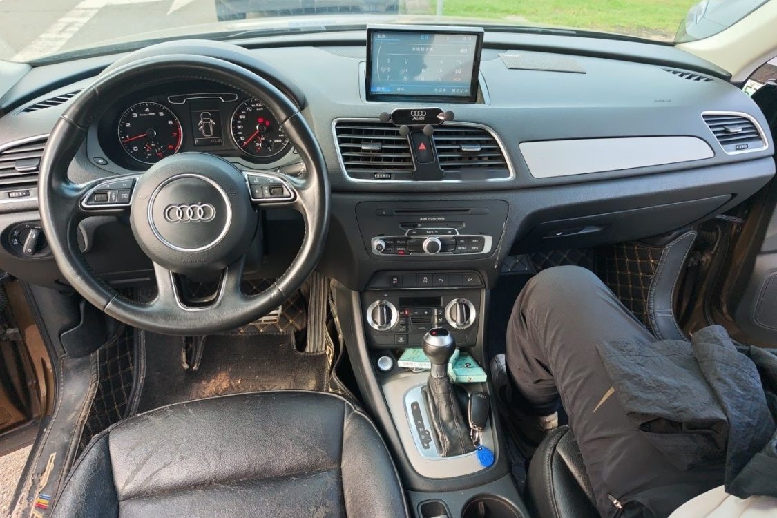 Audi Q3 2015 #21 Audi Q3 2015 car image #21