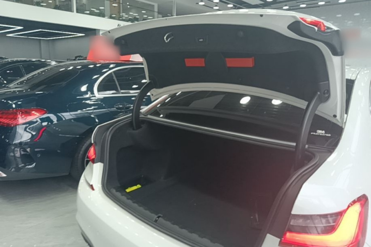BMW 3 Series 2020 #21 BMW 3 Series 2020 car image #21