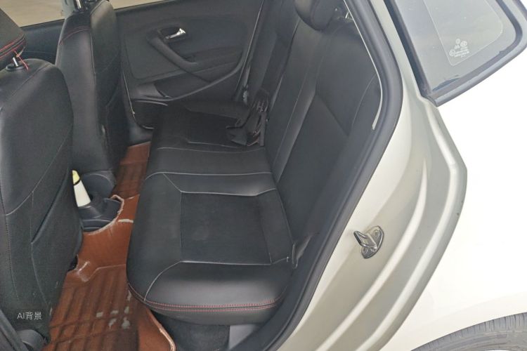 Volkswagen Polo 2018 car image #19