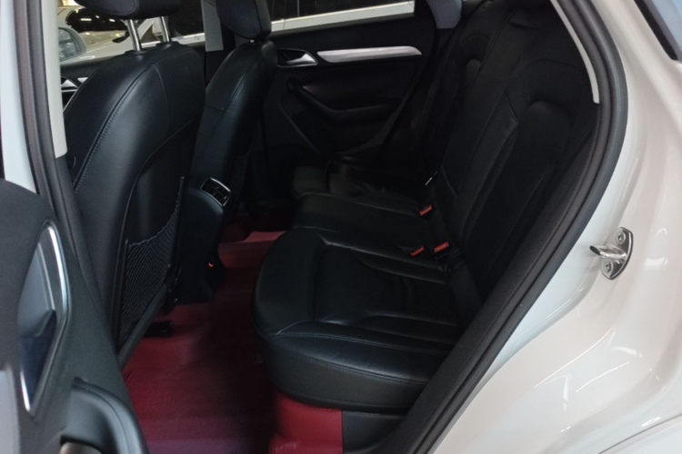 Audi Q3 2015 #17 Audi Q3 2015 car image #17