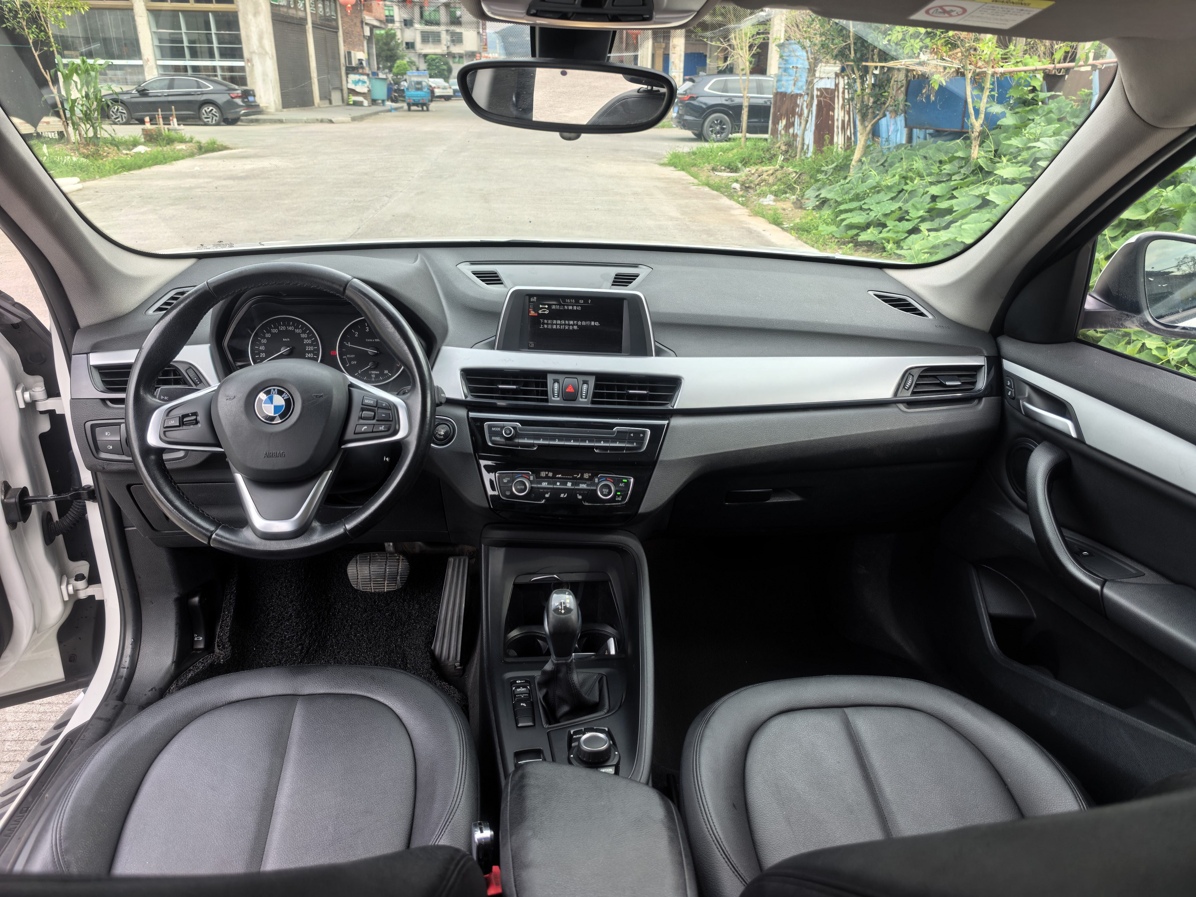 BMW X1 2017 #6 BMW X1 2017 car image #6
