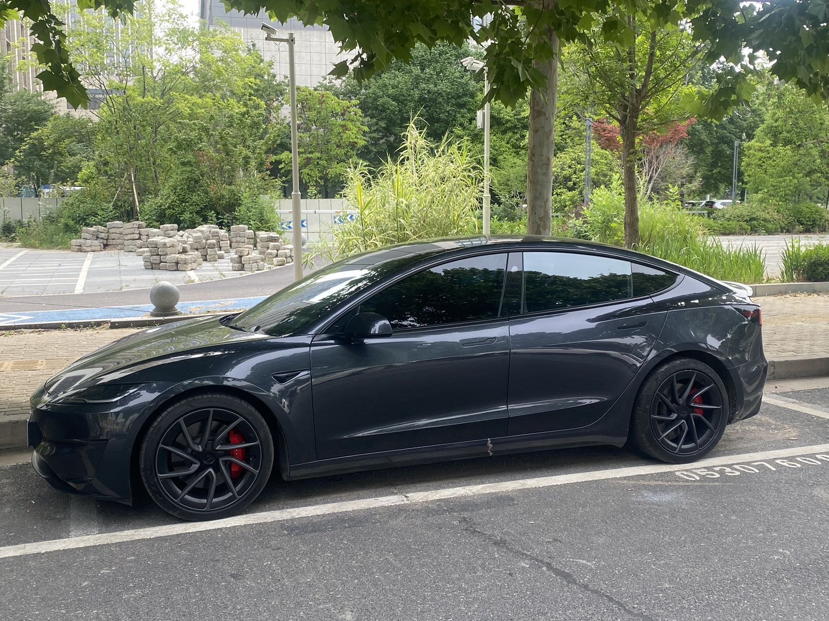 Tesla Model 3 2025 car image #5