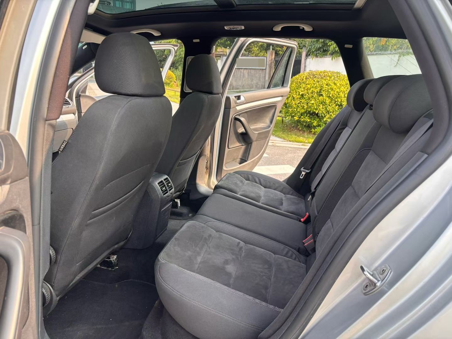 2014 car image #8