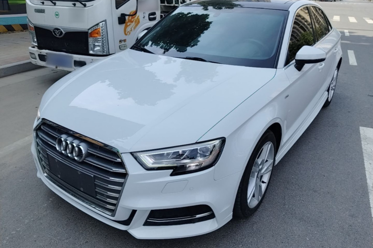 Audi A3 2020 car image #2