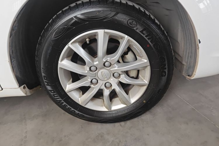 GEELY Emgrand 2020 car image #9
