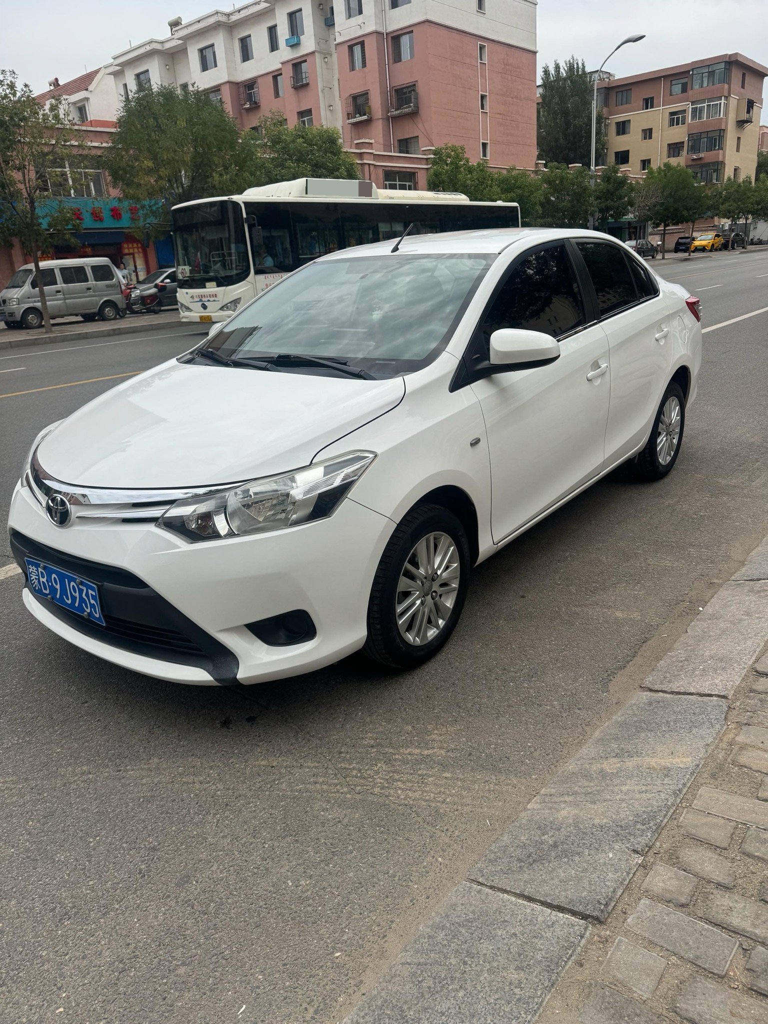 Toyota Vios 2015 immagine di auto 