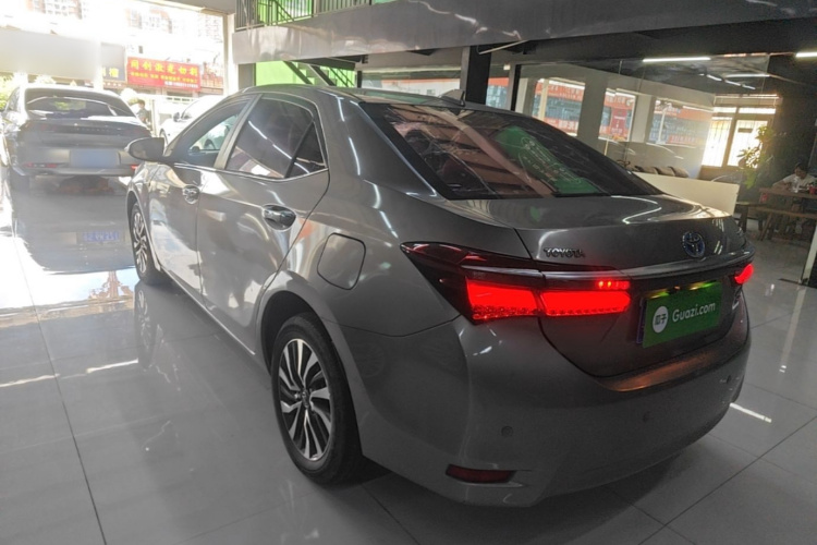 Toyota Corolla 2018 immagine di auto #5