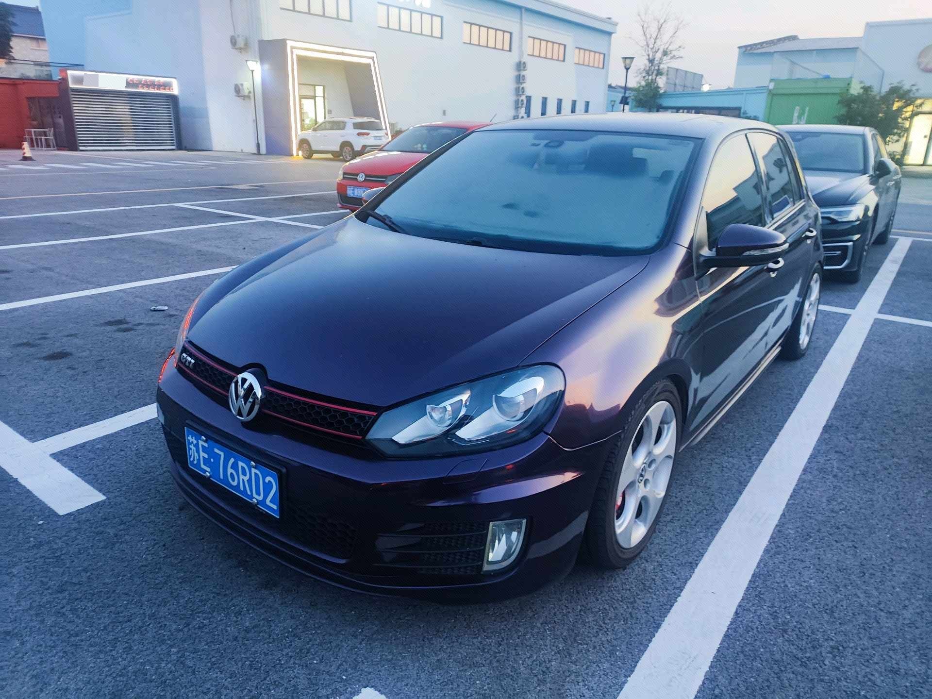 Volkswagen GolfGTI 2011 Volkswagen GolfGTI 2011 car image