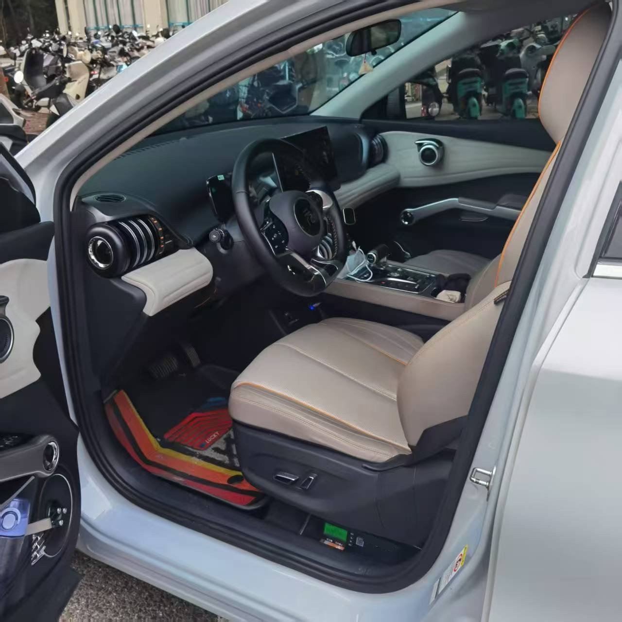 BYD Yuan Plus 2023 car image #2