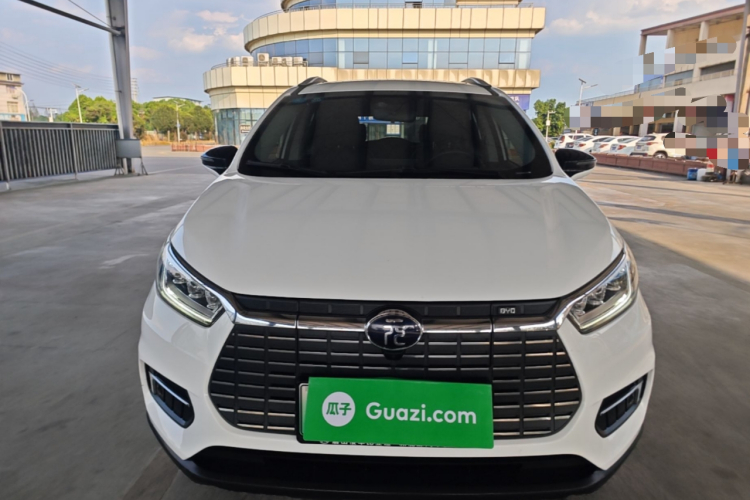 BYD Yuan New Energy 2019 #3 BYD Yuan New Energy 2019 car image #3