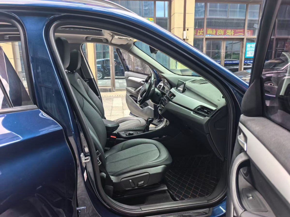 BMW X1 2018 car image #8