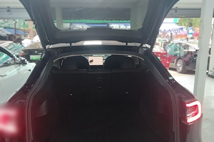 Tesla Model Y 2022 #19 Tesla Model Y 2022 car image #19
