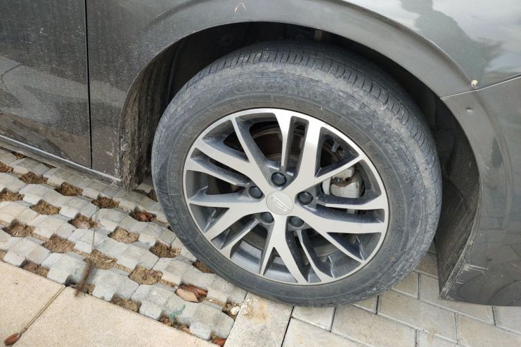 GEELY Emgrand 2024 صورة سيارة #6