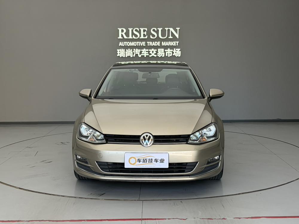 Volkswagen Golf 2015 car image #2