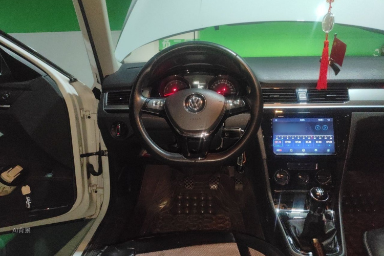 Volkswagen Bora 2018 car image #12